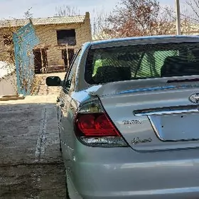 Toyota Camry 2004