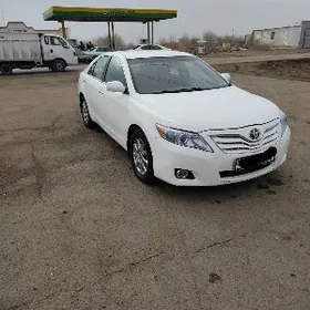 Toyota Camry 2011