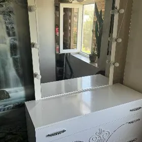 Salon ayna gozleyanler ucin