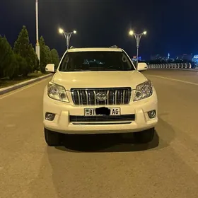 Toyota Land Cruiser Prado 2013