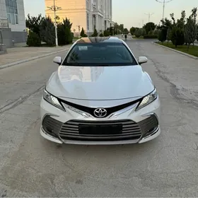Toyota Camry 2023