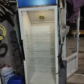 витрин холодельник