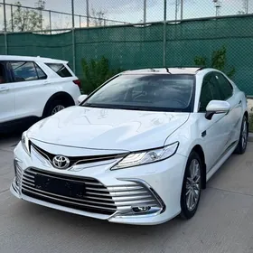 Toyota Camry 2023