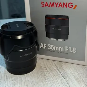 Samyang AF 35mm 1.8