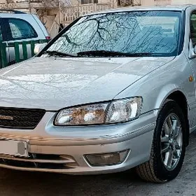 Toyota Camry 2000