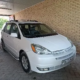 Toyota Sienna 2004