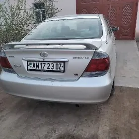 Toyota Camry 2004