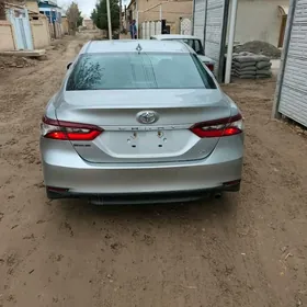 Toyota Camry 2022