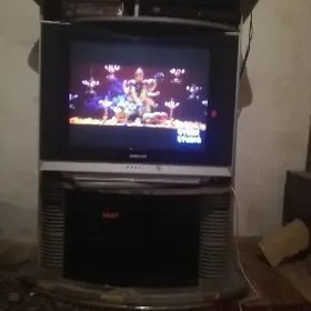 Samsung uly ploskiy ekrany