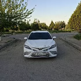 Toyota Camry 2022