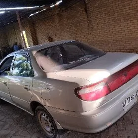 Toyota Carina 1993
