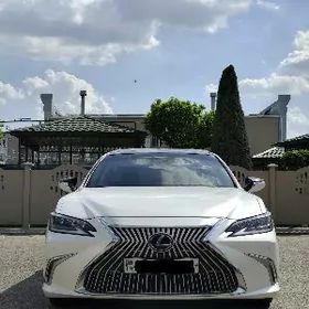Lexus ES 350 2019