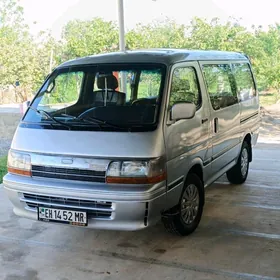 Toyota Hiace 1989