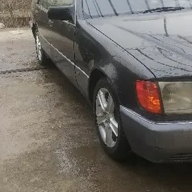 Mercedes-Benz 500-Class 1992