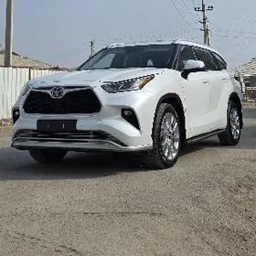 Toyota Highlander 2021