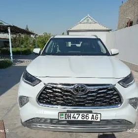 Toyota Highlander 2022