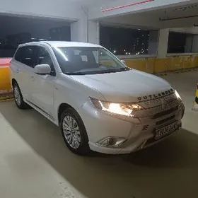Mitsubishi Outlander 2022