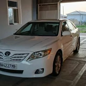 Toyota Camry 2010