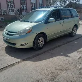Toyota Sienna 2009