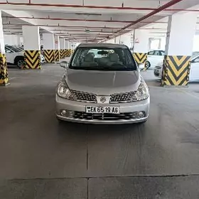 Nissan Tiida 2006