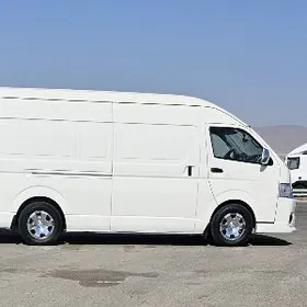 Toyota Hiace 2006