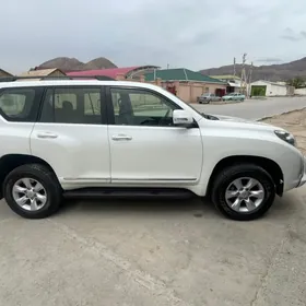 Toyota Land Cruiser Prado 2012