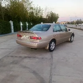 Toyota Camry 1999