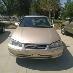 Toyota Camry 2000