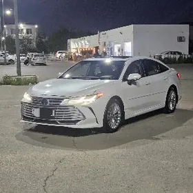 Toyota Avalon 2019