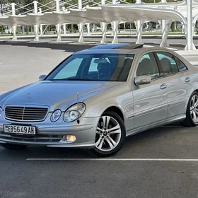 Mercedes-Benz E320 2003