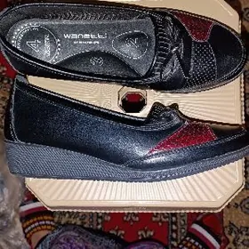 Женские туфли