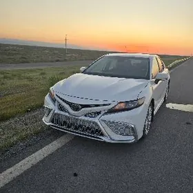Toyota Camry 2023
