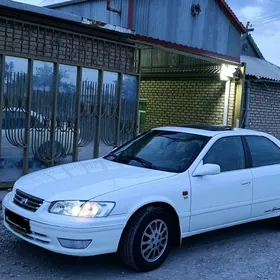 Toyota Camry 1997