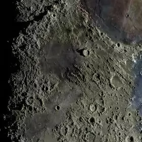 Markeda işlejek gyz gelin gere