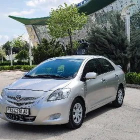 Toyota Yaris 2008