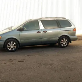 Toyota Sienna 2000