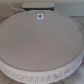 Робот пылесос