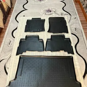 В оригинале коврики