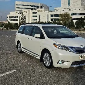 Toyota Sienna 2017