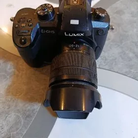 Lumix GH5 Lens 12x60