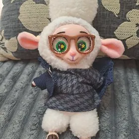 игрушка барашка из Зверополиса