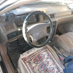 Toyota Camry 1999