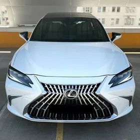 Lexus ES 350 2022