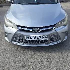 Toyota Camry 2016