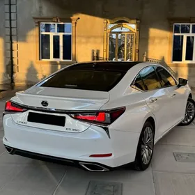 Lexus ES 350 2025