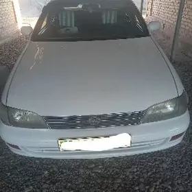 Toyota Corona 1992