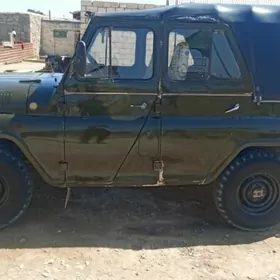 UAZ 2206 1981