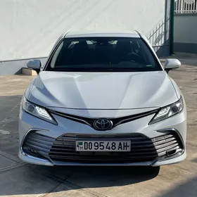 Toyota Camry 2022