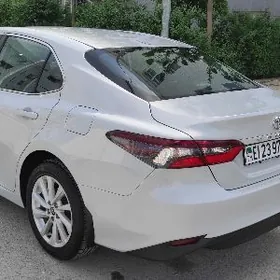 Toyota Camry 2022