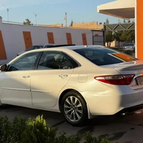Toyota Camry 2016